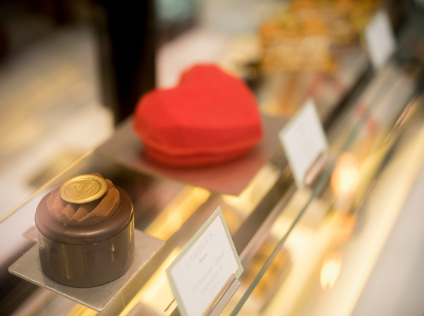 «Ալեքսանդրը», «Օպերան» եւ Gabriel's Patisserie-ի մյուս այցեքարտերը