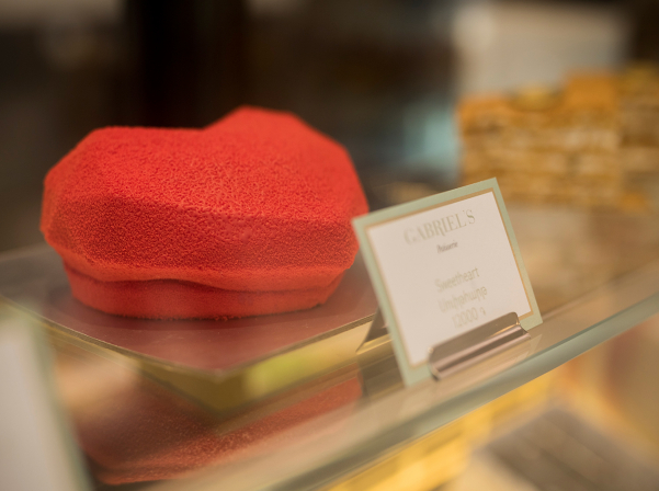 «Ալեքսանդրը», «Օպերան» եւ Gabriel's Patisserie-ի մյուս այցեքարտերը