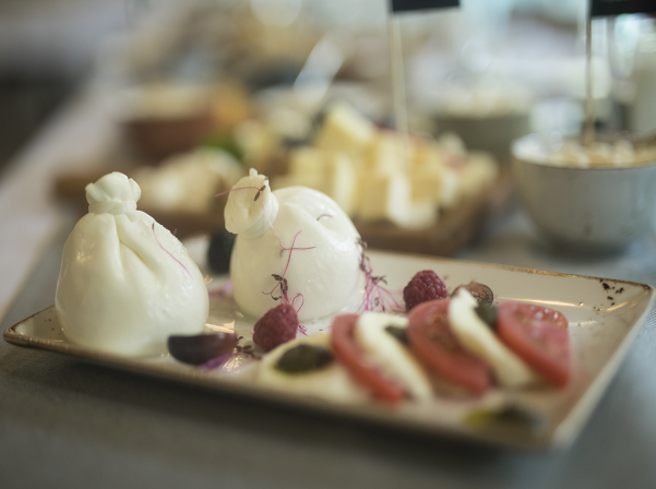 Yeremyan Projects-ը ներկայացրել է իր արտադրած բարձրորակ կաթնամթերքը