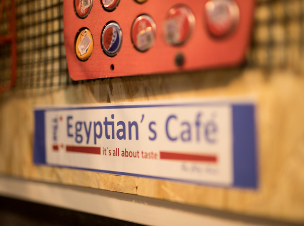 Շեֆ Ամինի եգիպտական սրճարանը, եզակի համերն ու մատչելի ճաշացանկը