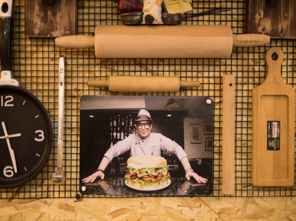 Շեֆ Ամինի եգիպտական սրճարանը, եզակի համերն ու մատչելի ճաշացանկը