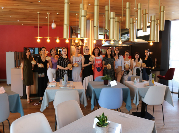 Թթխմորով հացը, արցախցի բաբոն ու հացագործ դարձած տնտեսագետ Լիլիթը