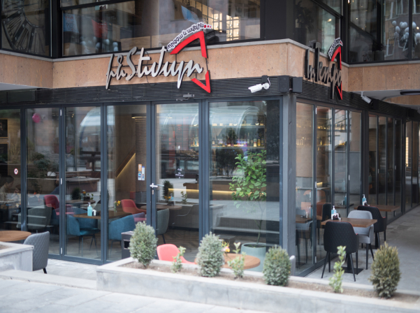 InTempo. երգիչ շեֆը, «թռչող» պիցցան եւ իտալական աղանդերները 