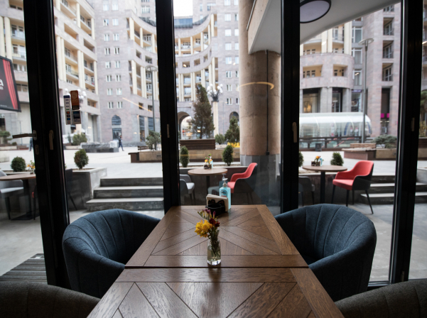 InTempo. երգիչ շեֆը, «թռչող» պիցցան եւ իտալական աղանդերները 