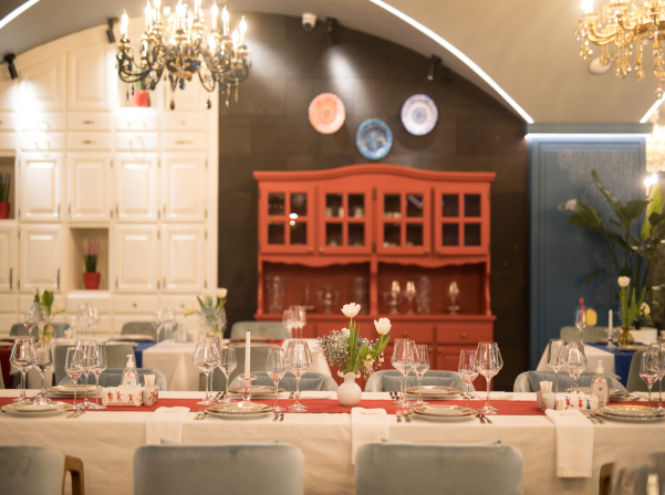 Jivan. ռուսական եւ հայկական խոհանոցները նոր մեկնաբանությամբ