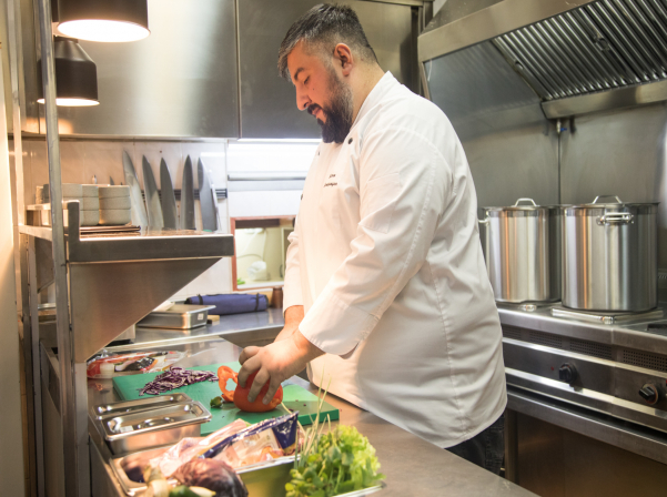 Ասիական ապուրները (եւ ոչ միայն) շեֆ Խորենի նորաբաց JanPhօ-ում