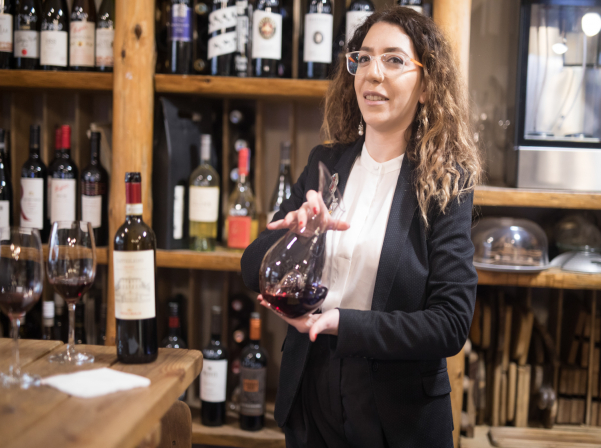 Գինուն սիրահարված եւ գինու լեգենդը պատմող սոմելյե Սալոմեն