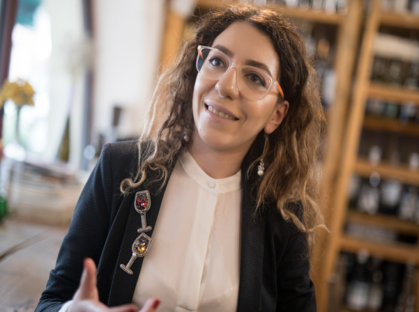 Գինուն սիրահարված եւ գինու լեգենդը պատմող սոմելյե Սալոմեն