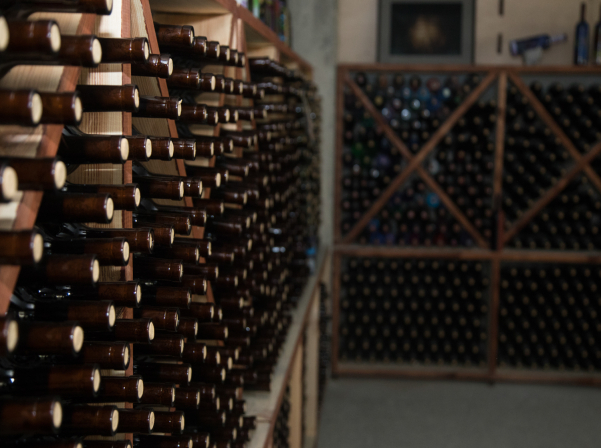 Խաղողի վազից մինչեւ շշալցում. մեկ օր գինեգործ երեխաների հետ