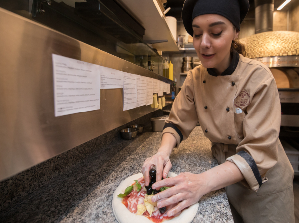 Pizza RIA. Հեղինեի նեապոլիտանական պիցցան՝ Սարյան փողոցում