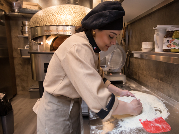 Pizza RIA. Հեղինեի նեապոլիտանական պիցցան՝ Սարյան փողոցում