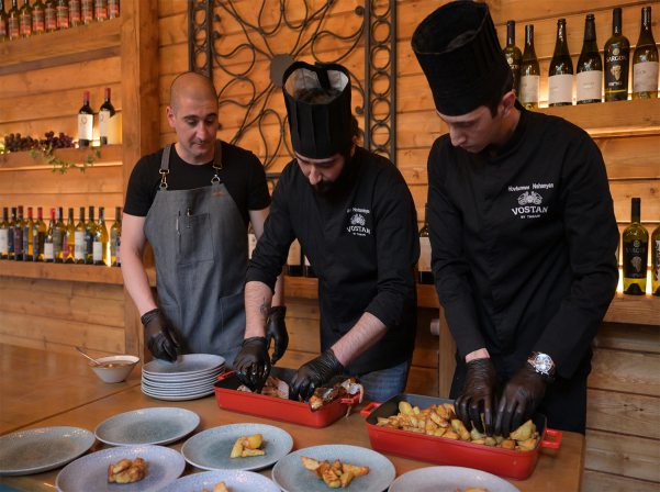 #ԳԱՌունը գալիս է համարձակ եւ ավանդական ուտեստներով