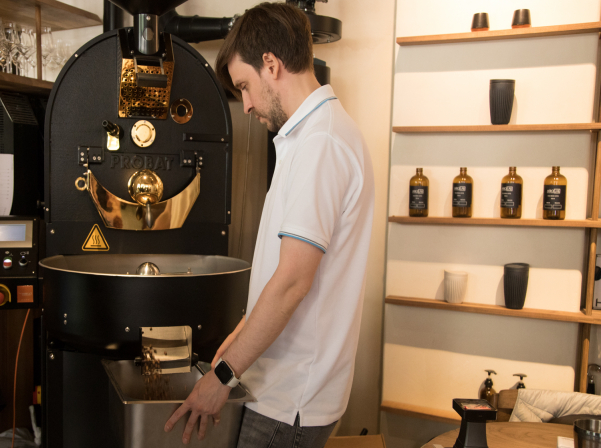 Արսենիյ Կուզնեցով. Համեղ սուրճի կախարդանքը բովման մեջ է