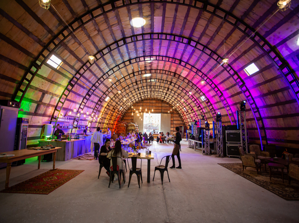 Լոռու խառնված համեր եւ ալկոհոլային թունդ խմիչք՝ «Անգար»-ում