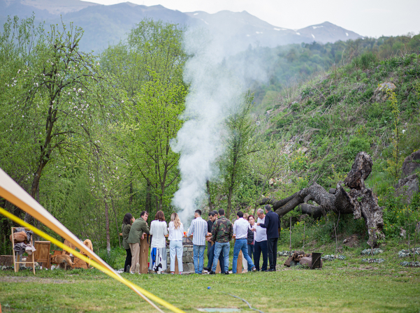 Լոռու խառնված համեր եւ ալկոհոլային թունդ խմիչք՝ «Անգար»-ում