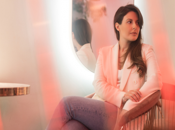 Սիրուն-աղջիկ Rooby-ն, նոր խոհանոցն ու առավոտյան շամպայնի ավանդույթը