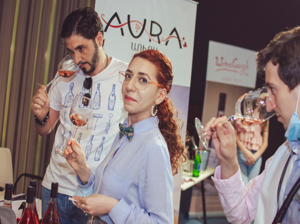 Ներկայացվել են սիրիահայ եւ կին սկսնակ գինեգործների գինիները