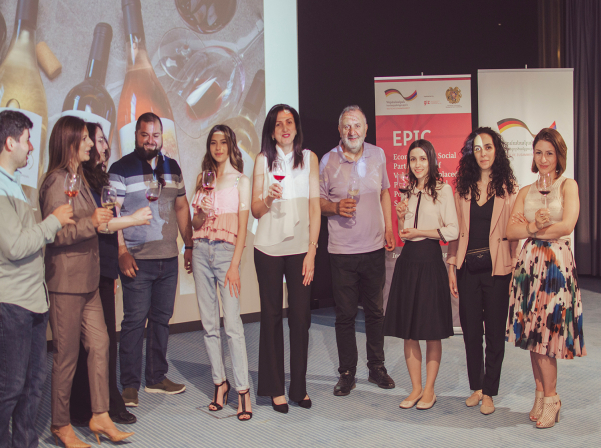 Ներկայացվել են սիրիահայ եւ կին սկսնակ գինեգործների գինիները