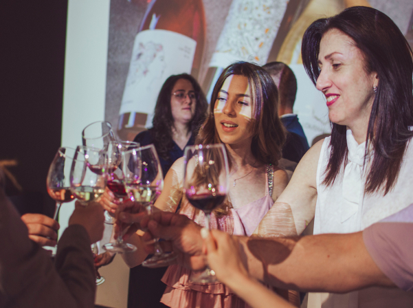 Ներկայացվել են սիրիահայ եւ կին սկսնակ գինեգործների գինիները