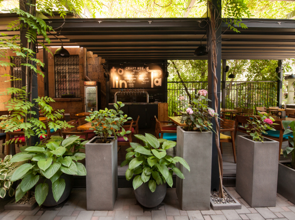 Tap Station. Ամիրյանի օազիսը՝ հեղինակային ուտեստներով ու գարեջրի կանգառով