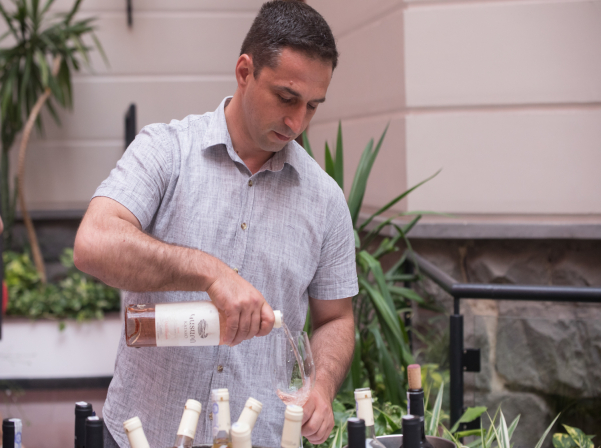 Արցախը շարունակում է գինի արտադրել. համտես Երեւանում