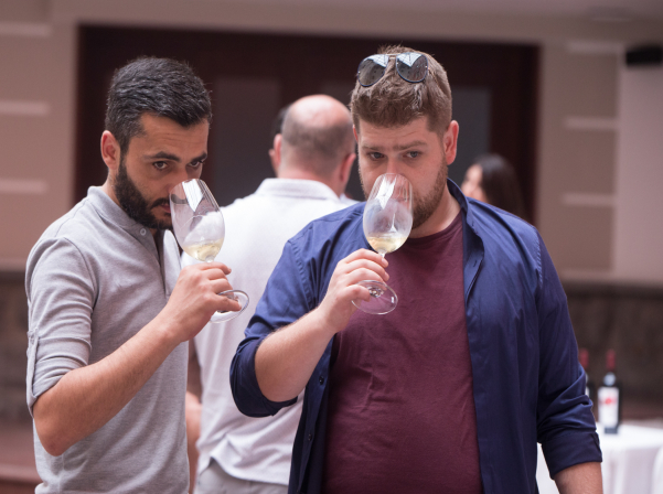 Արցախը շարունակում է գինի արտադրել. համտես Երեւանում