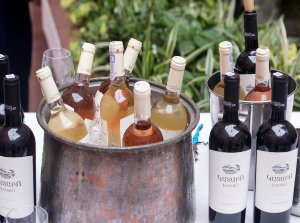 Արցախը շարունակում է գինի արտադրել. համտես Երեւանում