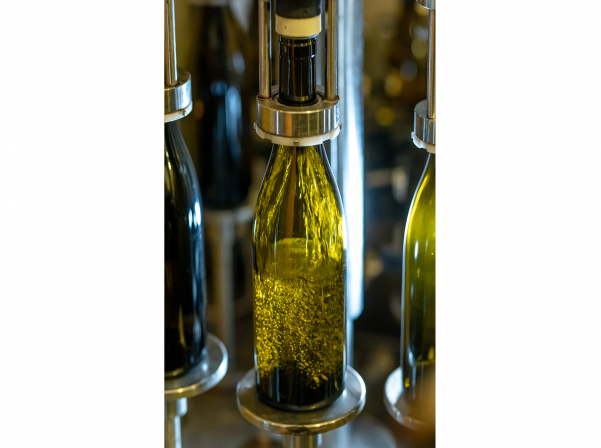 Հայկական Stork գինին դուրս է գալիս բրիտանական շուկա