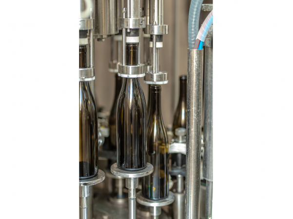 Հայկական Stork գինին դուրս է գալիս բրիտանական շուկա