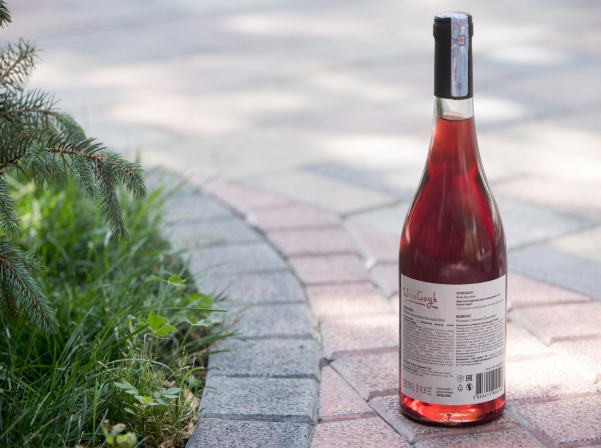 «ՎայնԳոգ». 22-ամյա գինեգործի նուրբ ու հաղթական ռոզեն