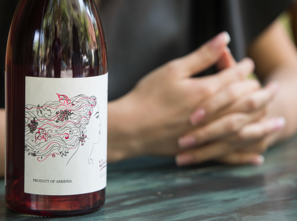 «ՎայնԳոգ». 22-ամյա գինեգործի նուրբ ու հաղթական ռոզեն