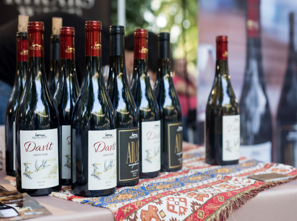 Spirit of Armenia փառատոն. հայկական ջին, տնական օղի, ուսանողական գինի