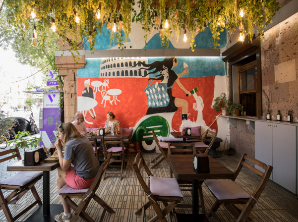 SALT the MEAT-ի ընտանեկան բաղադրատոմսերը եւ «առողջ ֆասթֆուդը»