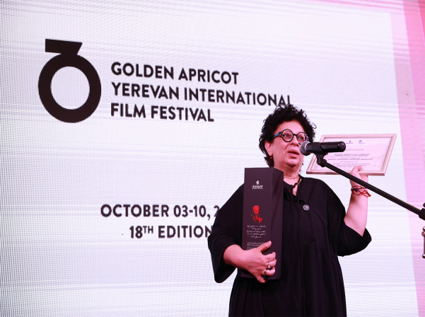 Naira Muradyan receives special prize from ARARAT