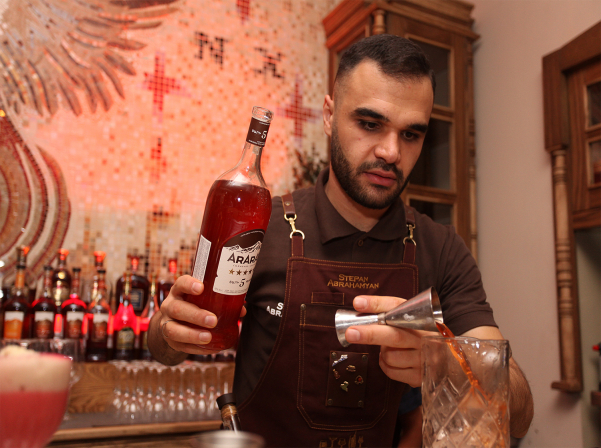 ARARAT Craft & Twist: 1 день, 1 бар, 4 коктейля