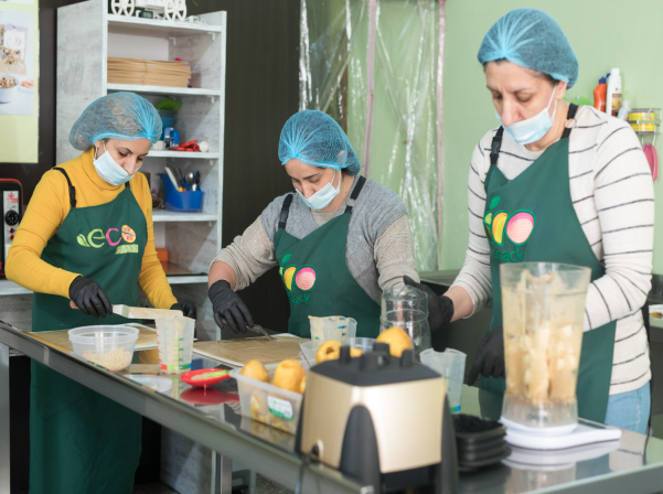 Ելակի խառնաշփոթը, բանջարեղենի չիպսերն ու բնական քաղցրավենիքները 