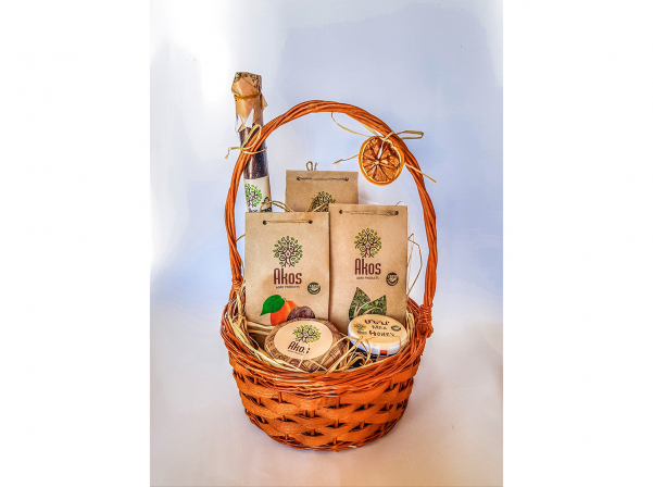 Akos Tea Home. Շիրակամուտի անանուխի ու գաթայի բույրով թեյատունը