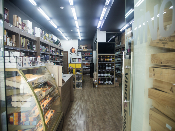 Vino & Vino-ի 1000-ից ավելի անունով պորտֆոլիոն եւ հատուկ առաջարկները