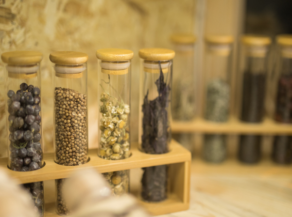 VOGIS. 80-ականների մոռացված բաղադրատոմսով հայկական ջինը 