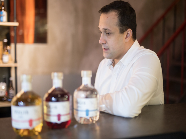 VOGIS. 80-ականների մոռացված բաղադրատոմսով հայկական ջինը 