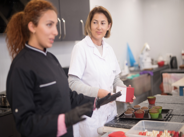 Mirijanyan pastry-ի առօրյան, ճամփորդող հրուշակագործն ու մակարոնները 