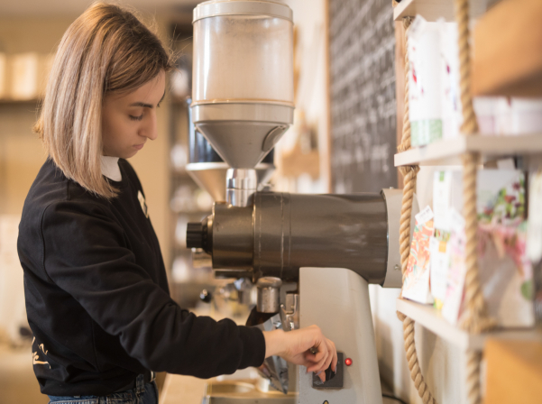 Սուրճի բույրից չհոգնող Ծիլան, հայկական սուրճը եւ բովարանի աշխատանքը