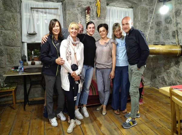 Զանգեզուրի «խրթխրթան» տոլման եւ Գորիսի նիստուկացը` Աշխենի «Լոբի»-ում