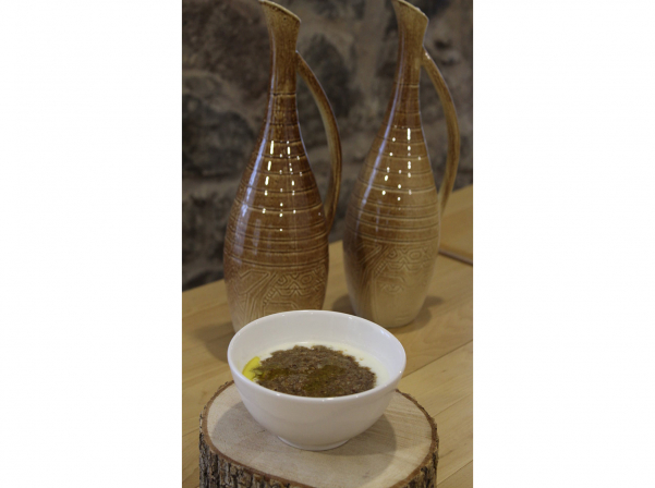 Զանգեզուրի «խրթխրթան» տոլման եւ Գորիսի նիստուկացը` Աշխենի «Լոբի»-ում