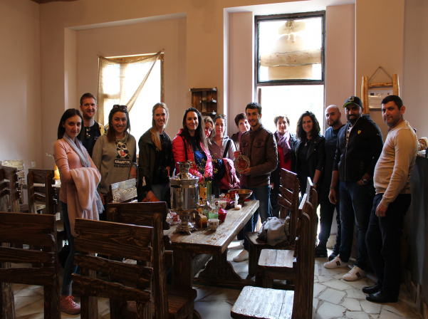 Ալեքսի կամքի ուժով բացած Աղավնատունն ու ԿինԷա գինիները