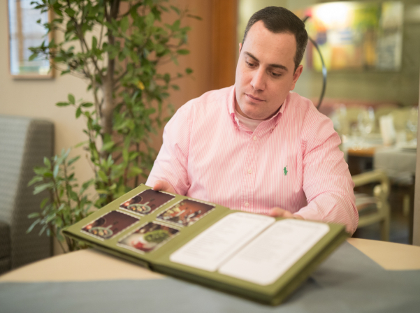 Kilikia Restaurant & Terrace. «Սալոն»-ը նոր անունով եւ մենյուով 