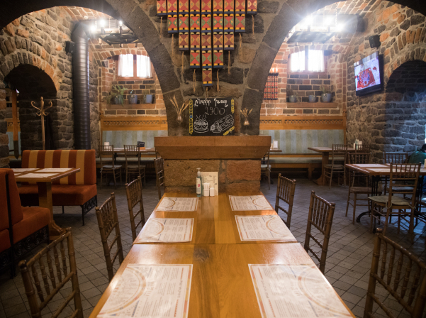 Kilikia Restaurant & Terrace. «Սալոն»-ը նոր անունով եւ մենյուով 