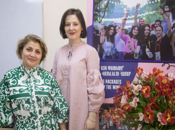 «Գինու Օրեր»-ի մրցանակը եւ գինին կենցաղ բերողները 