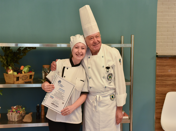 Իջեւանում սրճարան այցելելու մշակույթ ձեւավորող Novel Art Cafe-ն 