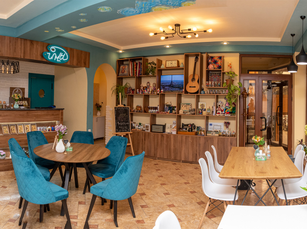 Իջեւանում սրճարան այցելելու մշակույթ ձեւավորող Novel Art Cafe-ն 